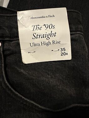 Abercrombie & Fitch The 90s Straight Ultra High Rise Jeans - Black